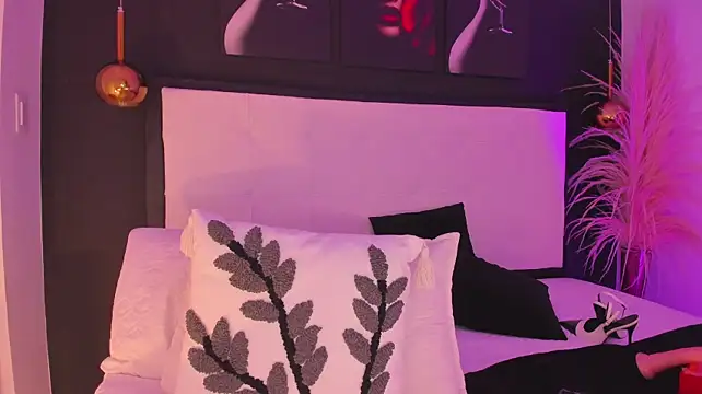 Samantha_Sra_ Adlı Modelin Canlı XXX Sohbeti