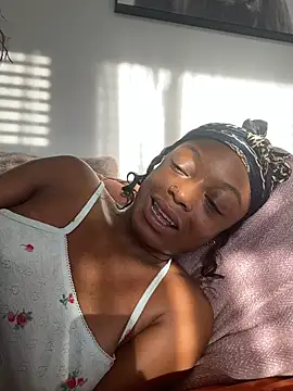 צ'אט XXX בשידור חי של Princessssbby
