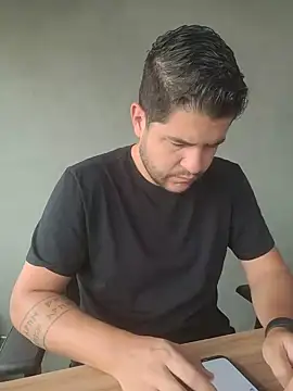 XXX chat uživo modela hardworker