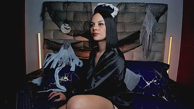 HollyGrey_ Adlı Modelin Canlı XXX Sohbeti