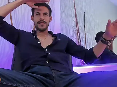 Chat +18 de Leo_vesper1 ao vivo