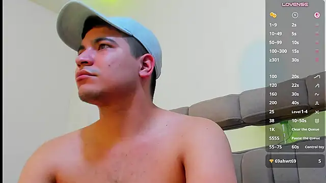Chat XXX ao vivo de Callme_Apolo