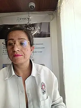 Valentina--1 Adlı Modelin Canlı XXX Sohbeti