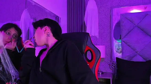 XXX chat uživo modela EllenJordan__