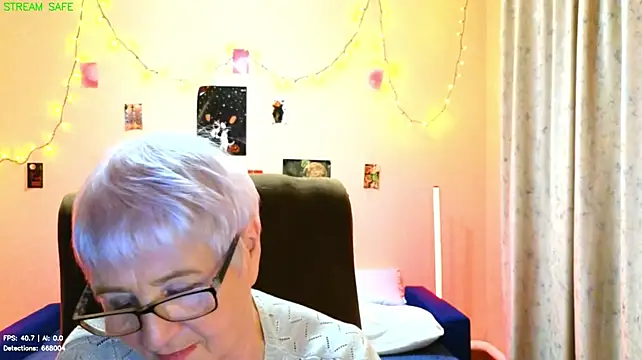 Sandra_Snowflake's Live XXX Chat