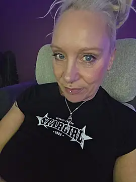 Czat XXX na żywo – JaninaSecrets_