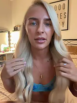 Czat XXX na żywo – Millymae_