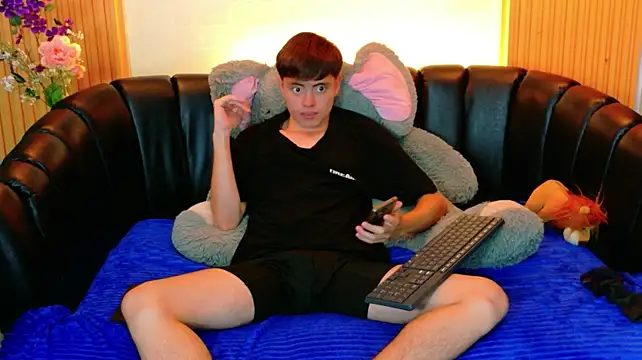 Chat +18 de Brian_Montes ao vivo
