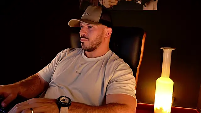 AngeloEric Chat XXX live