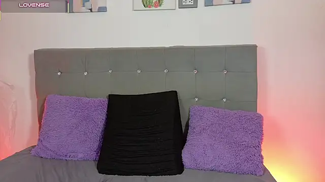 Show modela Eros_Lux na web-kameri