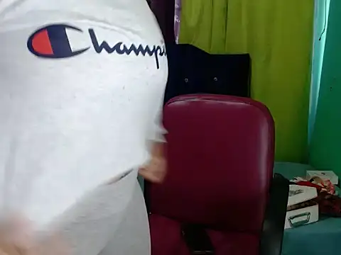 Karlotadiva1 Adlı Modelin Canlı XXX Sohbeti