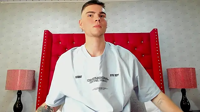NickWild Adlı Modelin Canlı XXX Sohbeti