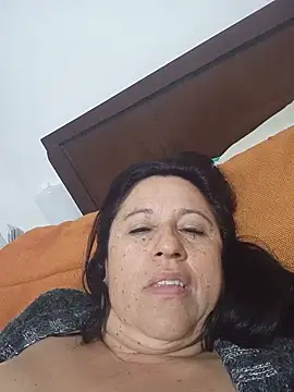 Chat +18 de valeriapinter ao vivo