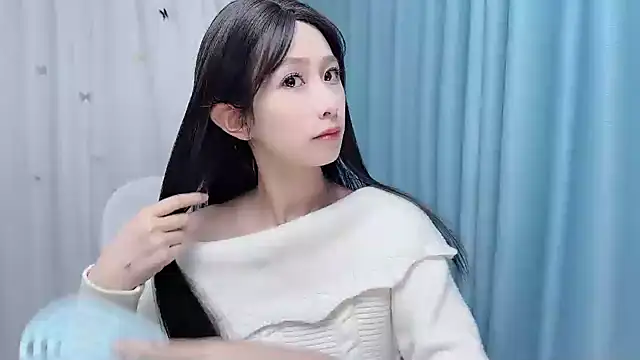 LZL68's Live XXX Chat
