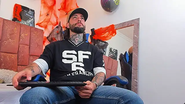 XXX chat uživo modela ALPHA_MASTER1