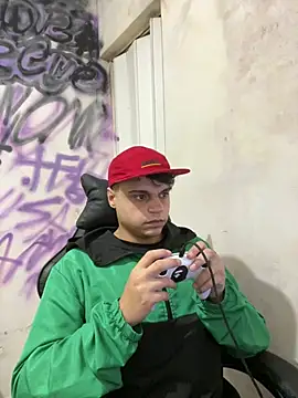 Magosupreme Adlı Modelin Web Kamerası Şovu