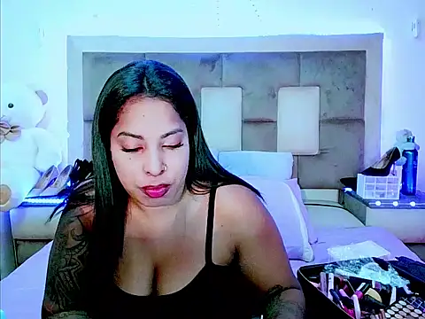 Czat XXX na żywo – indiantopaz694u
