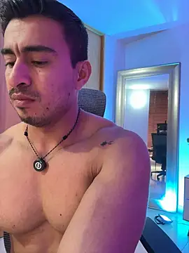 XXX chat uživo modela Chris_Clarck