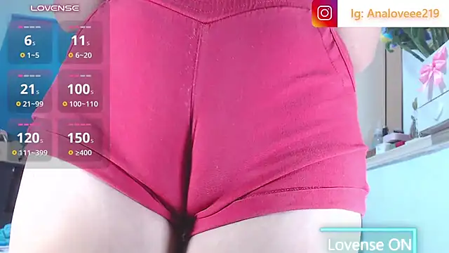 ana_studio's Live XXX Chat