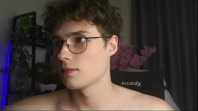 Nico_Theo Live XXX-chat