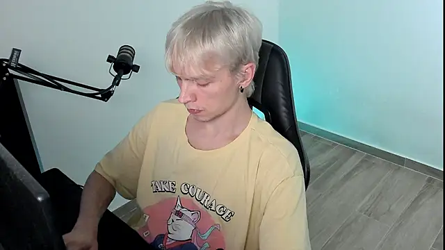 More_than_friend's Live XXX Chat