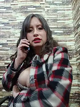 LIA--23 Adlı Modelin Canlı XXX Sohbeti