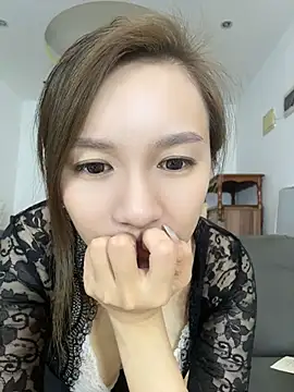 xiaoyou334 Adlı Modelin Canlı XXX Sohbeti