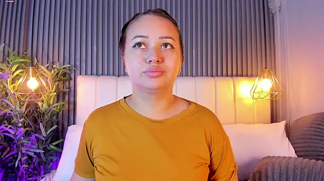 AnaisClark Adlı Modelin Canlı XXX Sohbeti