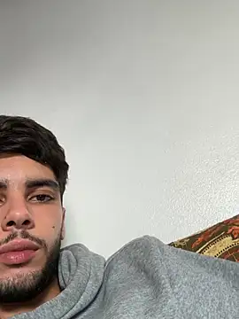 Hornylittleboyxx Adlı Modelin Web Kamerası Şovu