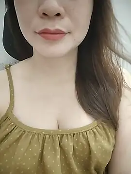 Snail_niE Adlı Modelin Canlı XXX Sohbeti