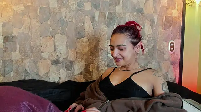 Violetta_Leon: απευθείας συνομιλία ΧΧΧ