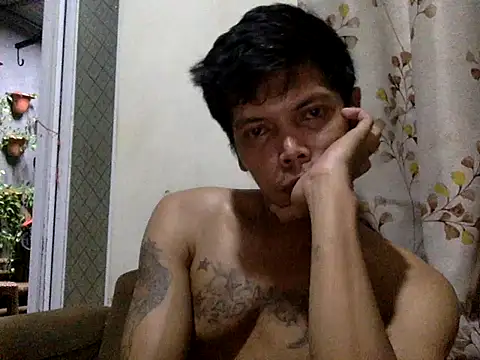 eddy_888 – Naživo XXX chat