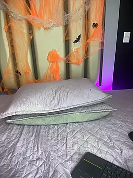 Maddie_01 Adlı Modelin Canlı XXX Sohbeti