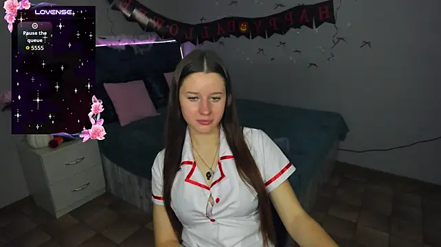 NataliRise Adlı Modelin Canlı XXX Sohbeti