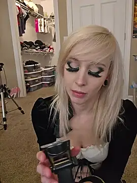 AmethystFoxx Chat XXX in diretta