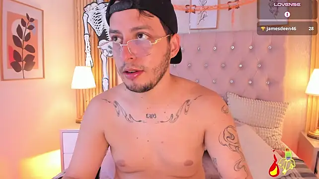 Jonath_1 Adlı Modelin Canlı XXX Sohbeti