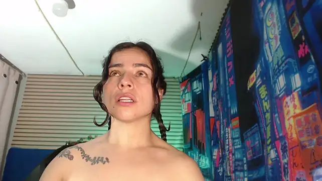 rosse_2504 Adlı Modelin Canlı XXX Sohbeti