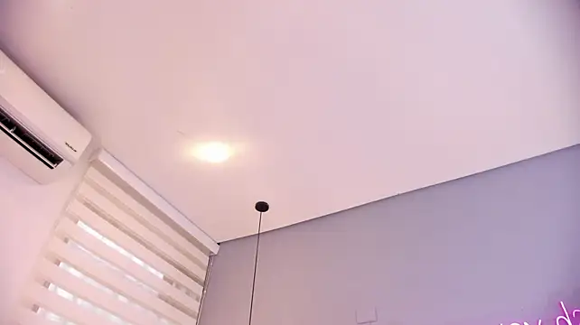 Chat +18 de cherry_monroe ao vivo
