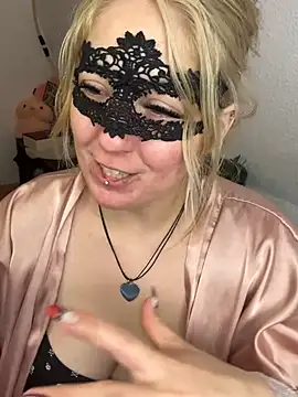 -CurvySecret- Live XXX-Chat