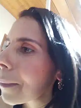 Bianca_Sweetie Adlı Modelin Canlı XXX Sohbeti
