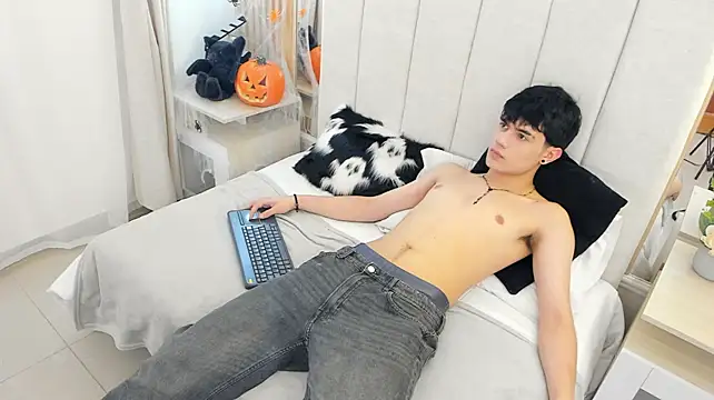 Alan__brook Live XXX-chat
