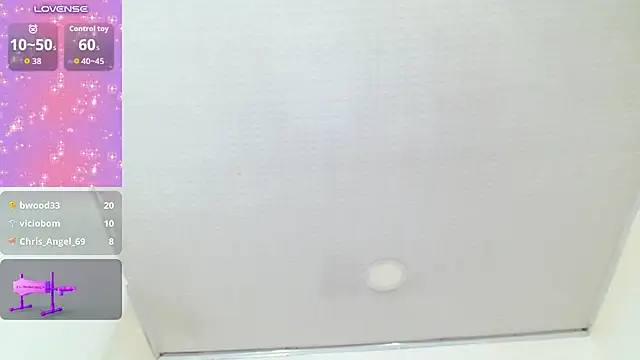 kira_Squirtt's Live XXX Chat