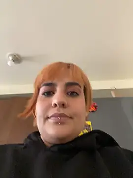 name_less_lulu Adlı Modelin Canlı XXX Sohbeti