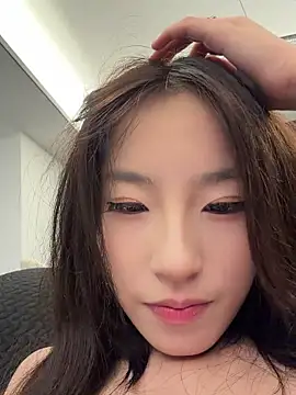 Uugirl00 Adlı Modelin Canlı XXX Sohbeti