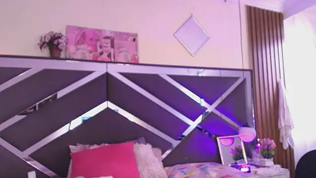 Bratz_x's Live XXX Chat