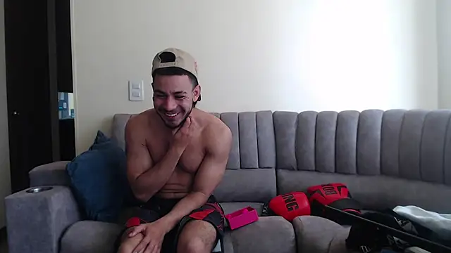 Chat +18 de Taylor_DiamondBoy ao vivo