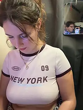 LillyFlowerson Live XXX-Chat