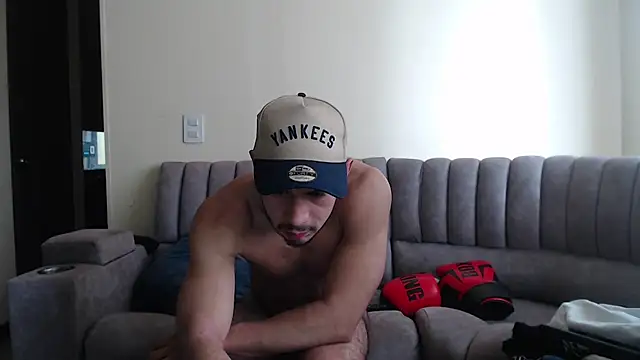 Czat XXX na żywo – Taylor_DiamondBoy
