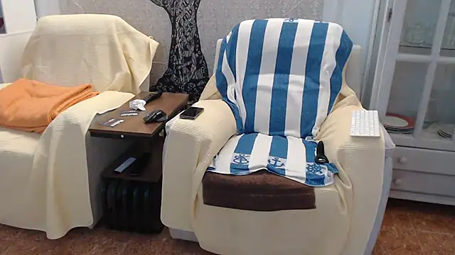 Show modela Nudelschwanz na web-kameri