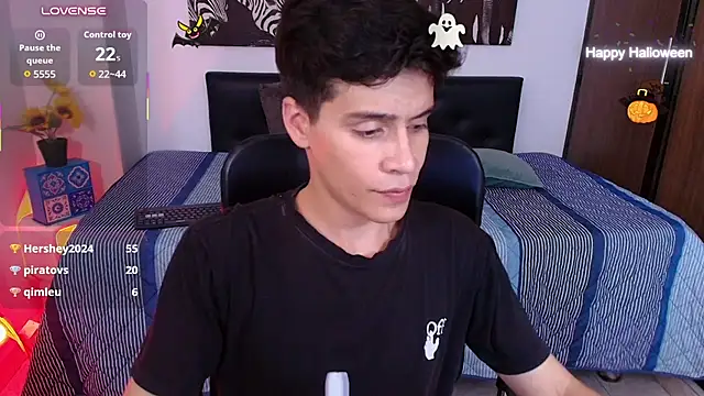 Jacob5_ Live XXX-Chat